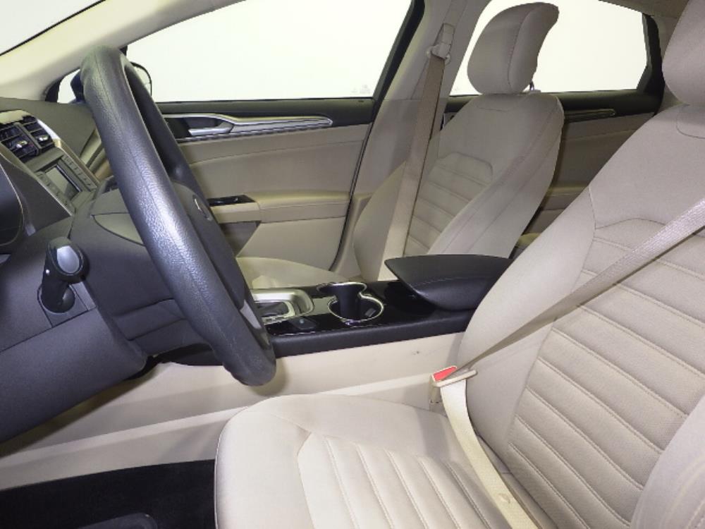 2015 Ford Fusion - Driver Front Seat