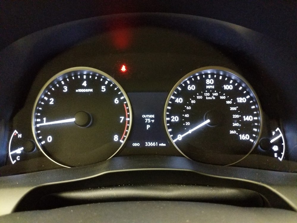 2015 Lexus ES 350 - Odometer Close Up