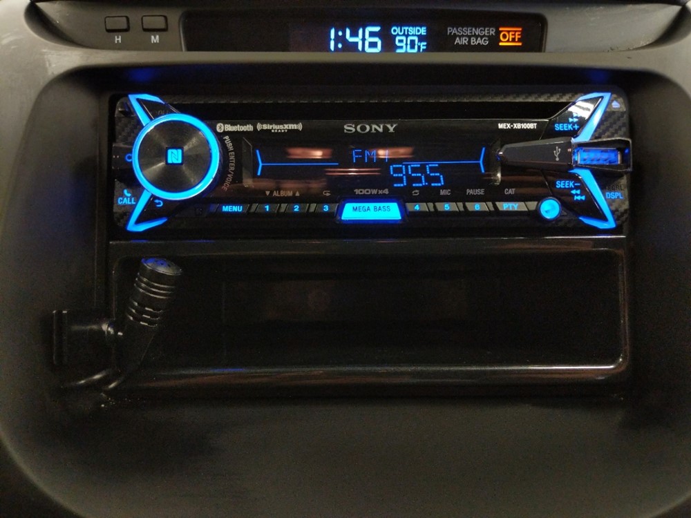 2015 Hyundai Elantra - Stereo Package