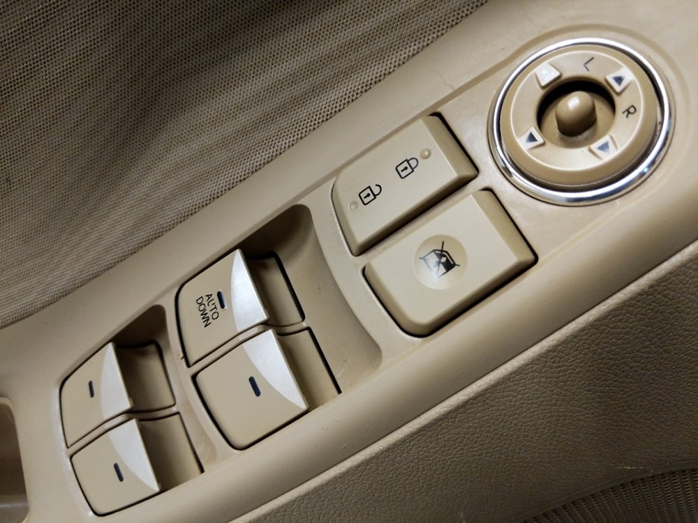 2013 Hyundai Elantra - Driver Power Windows/Lock Control