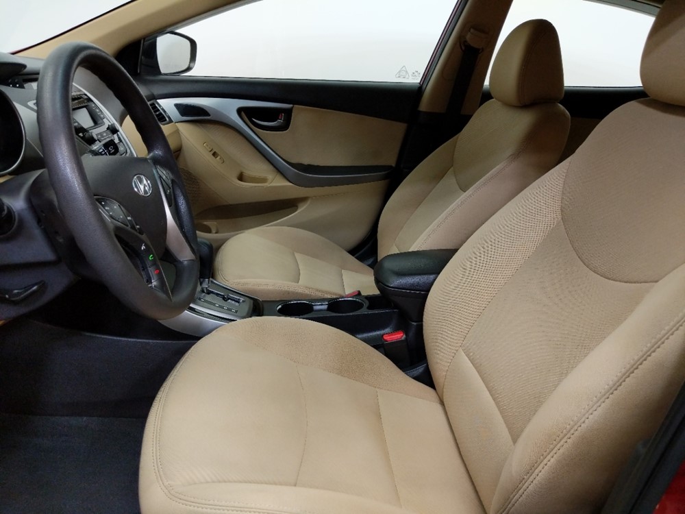 2013 Hyundai Elantra - Driver Front Seat