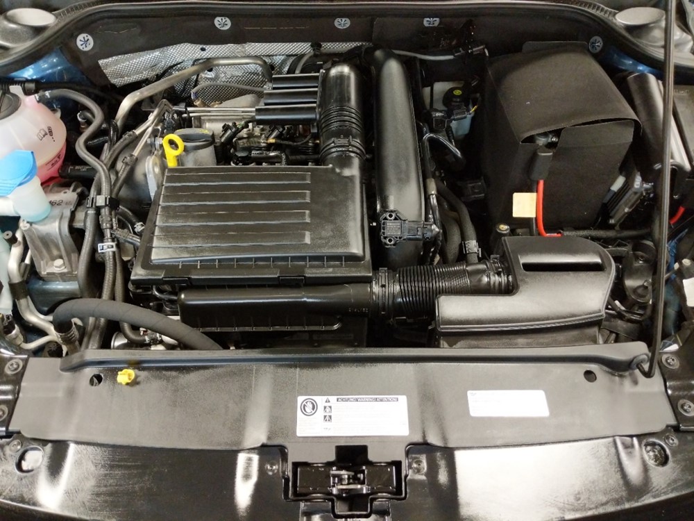 2017 Volkswagen Jetta - Engine