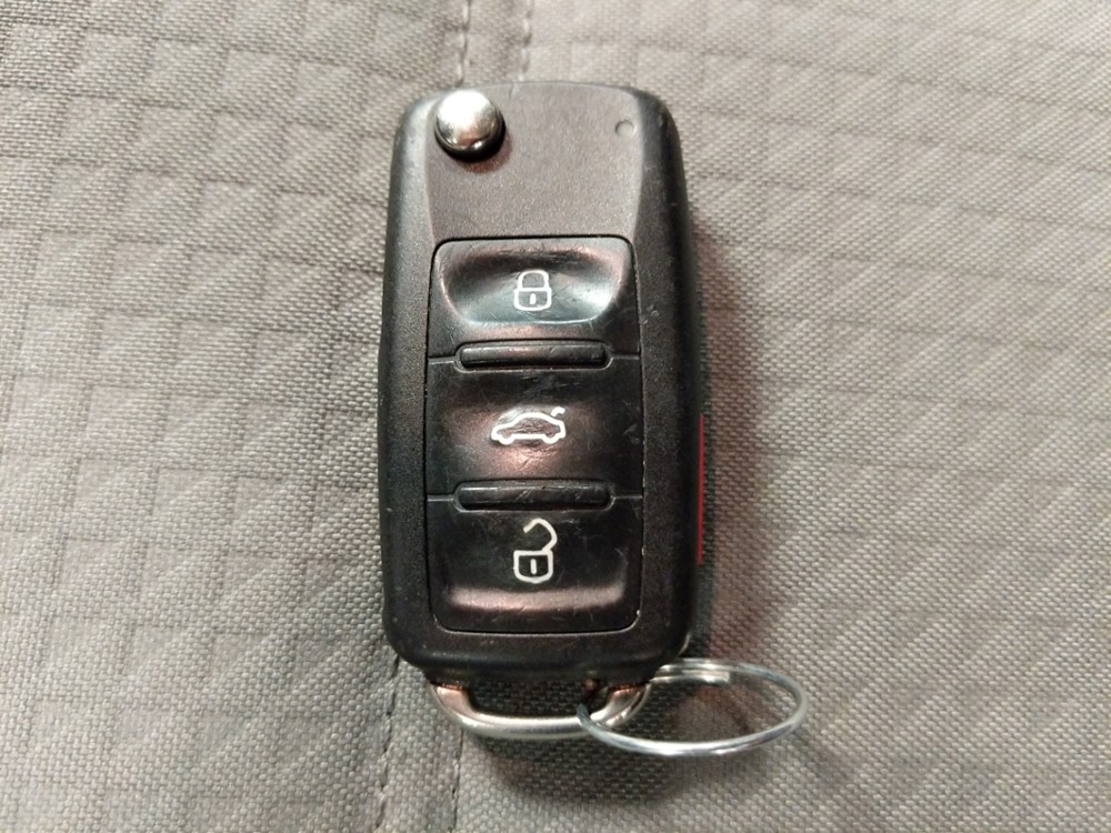 2017 Volkswagen Jetta - Keys