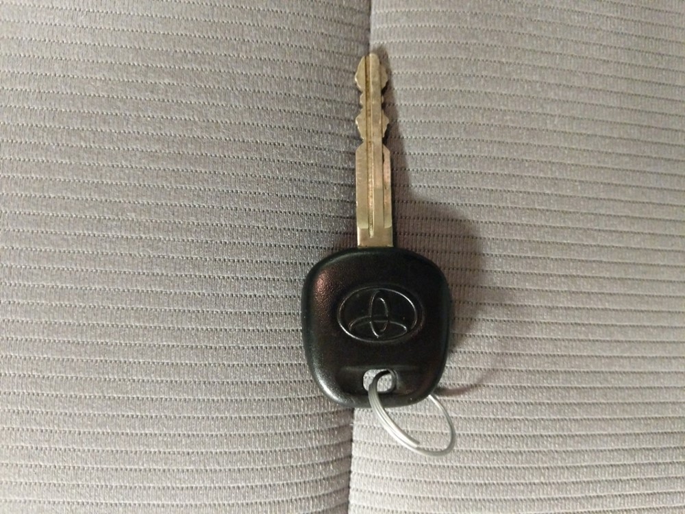 2017 Toyota Corolla - Keys