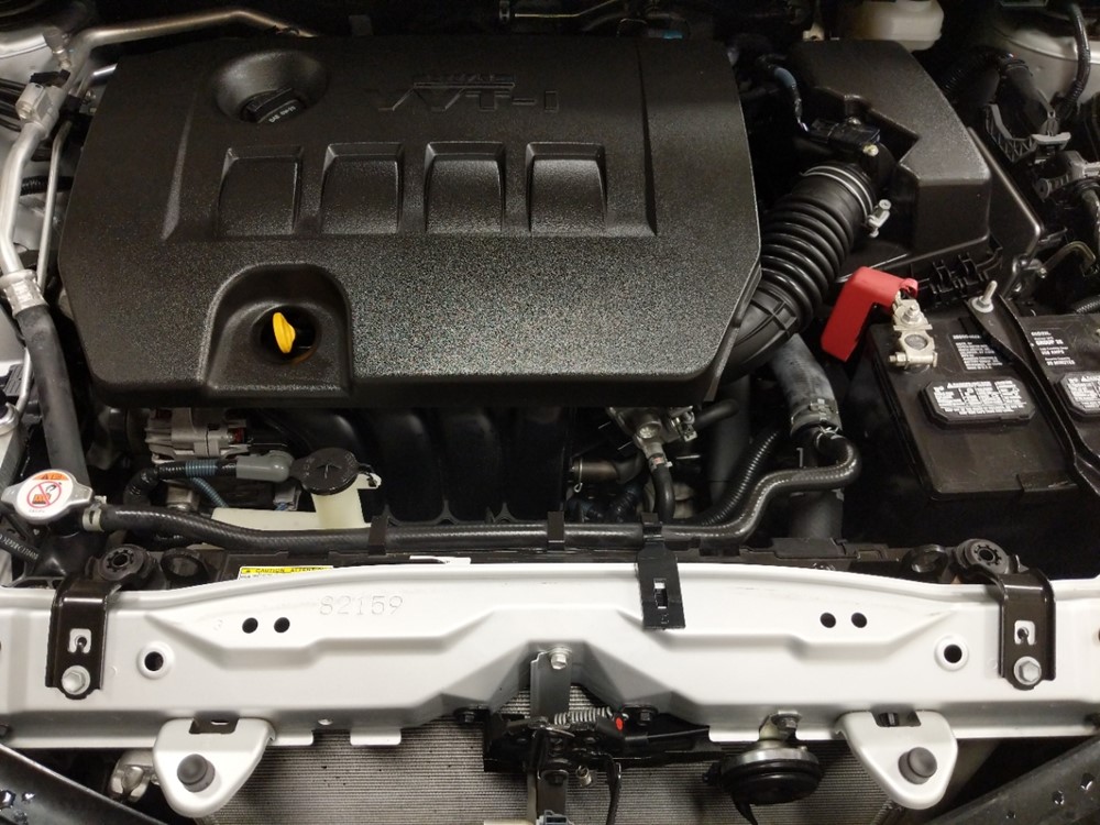 2017 Toyota Corolla - Engine