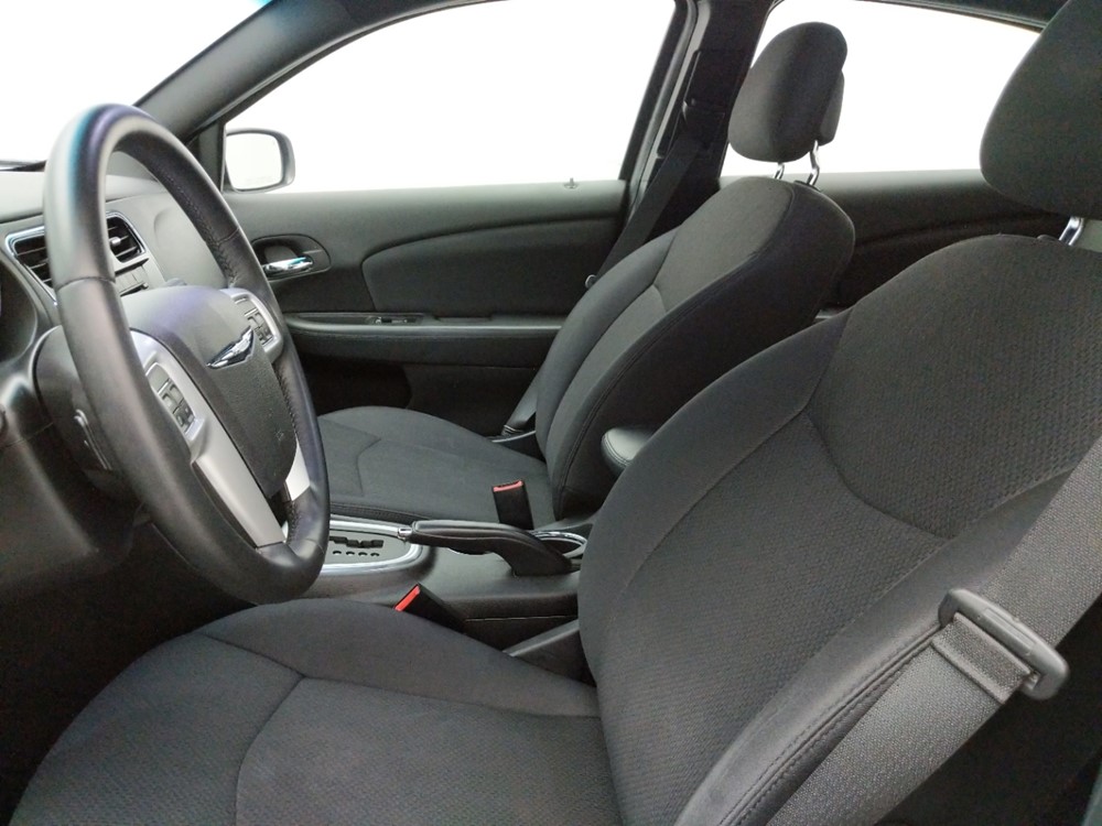 2012 Chrysler 200 - Driver Front Seat