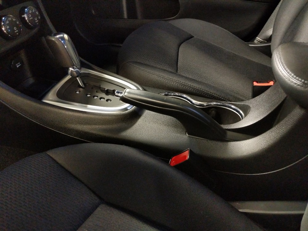 2012 Chrysler 200 - Center Console/Cup Holders