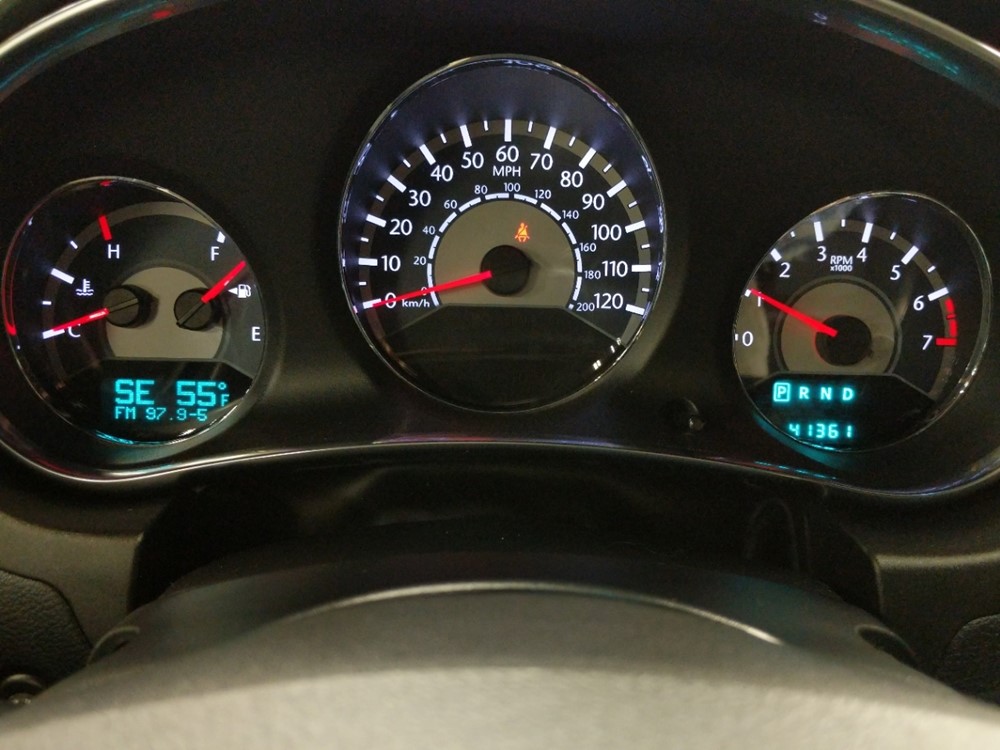 2012 Chrysler 200 - Odometer Close Up
