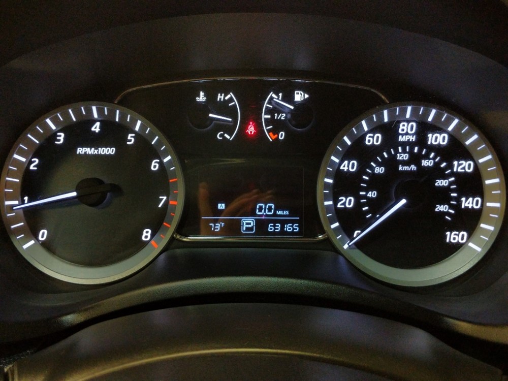 2015 Nissan Sentra - Odometer Close Up