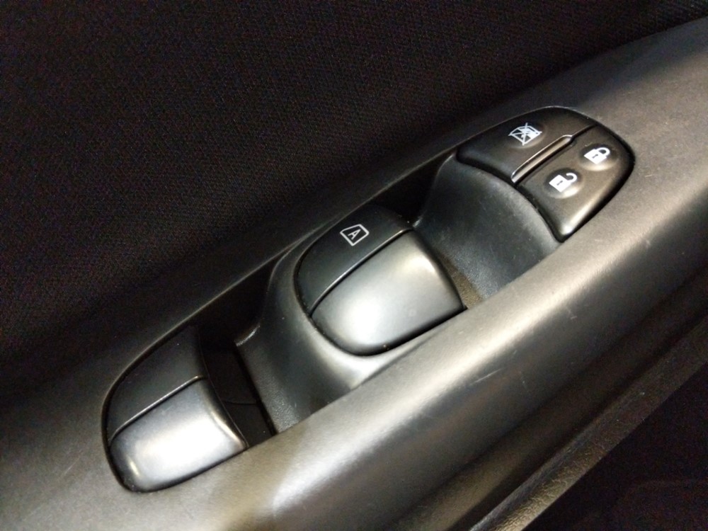 2015 Nissan Sentra - Driver Power Windows/Lock Control