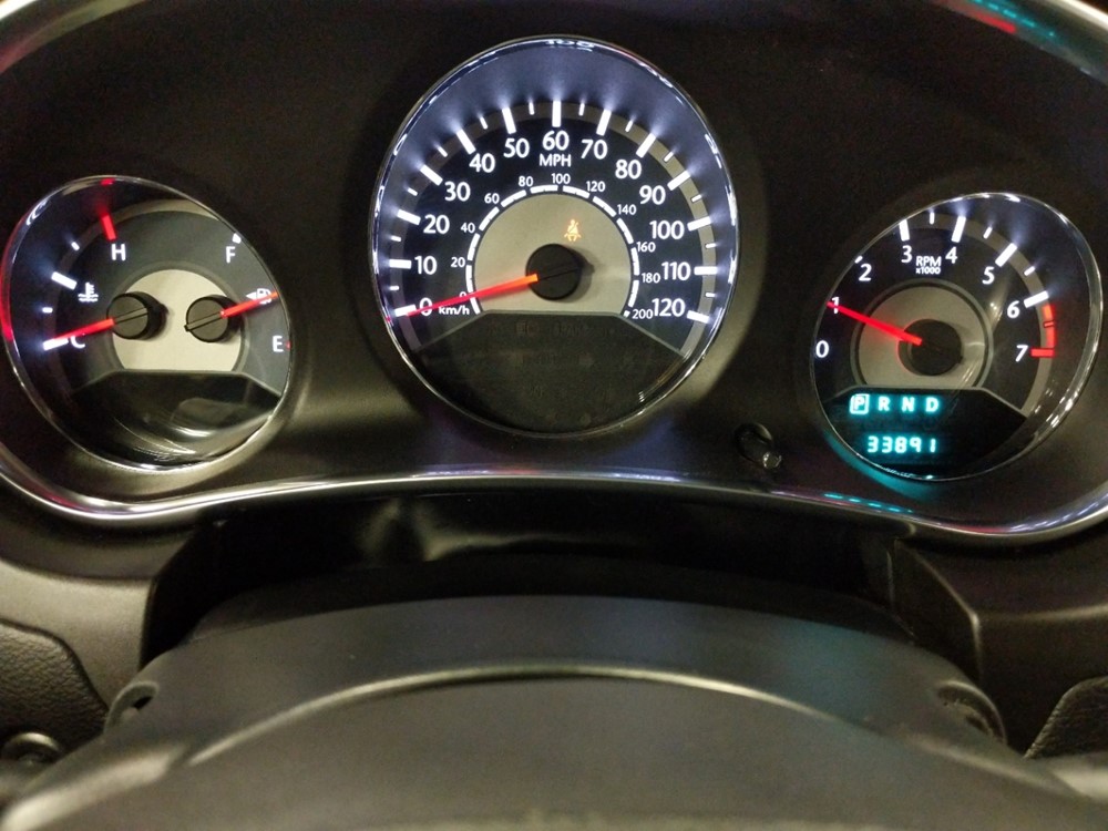 2014 Chrysler 200 - Odometer Close Up