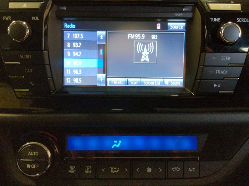 2016 Toyota Corolla - Stereo Package