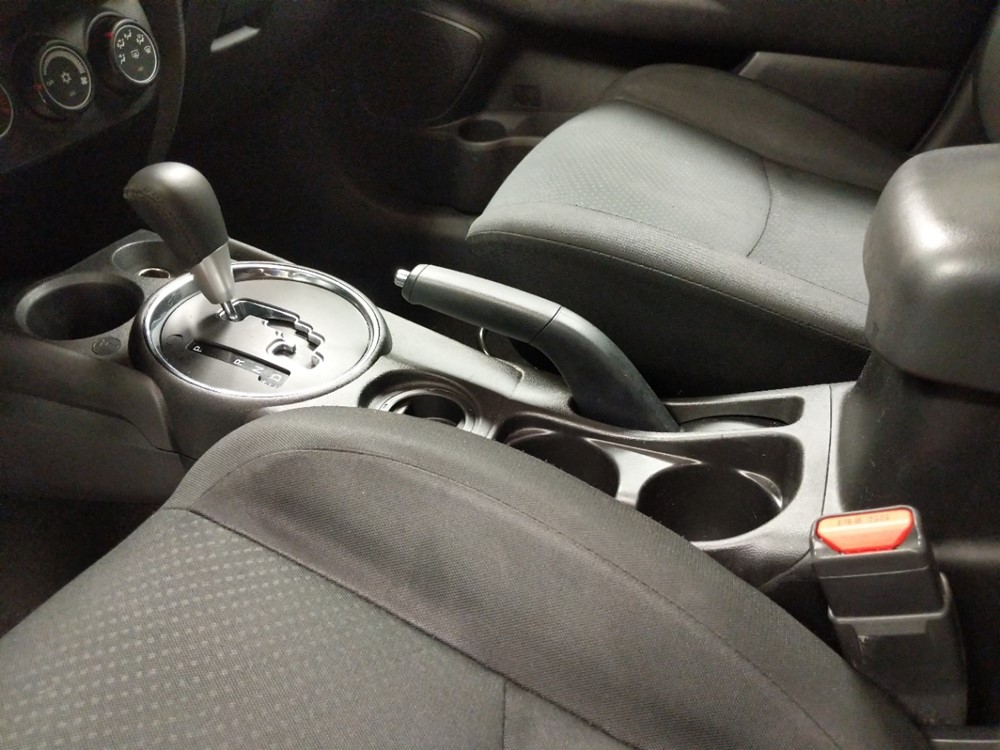 2015 Mitsubishi Outlander - Center Console/Cup Holders