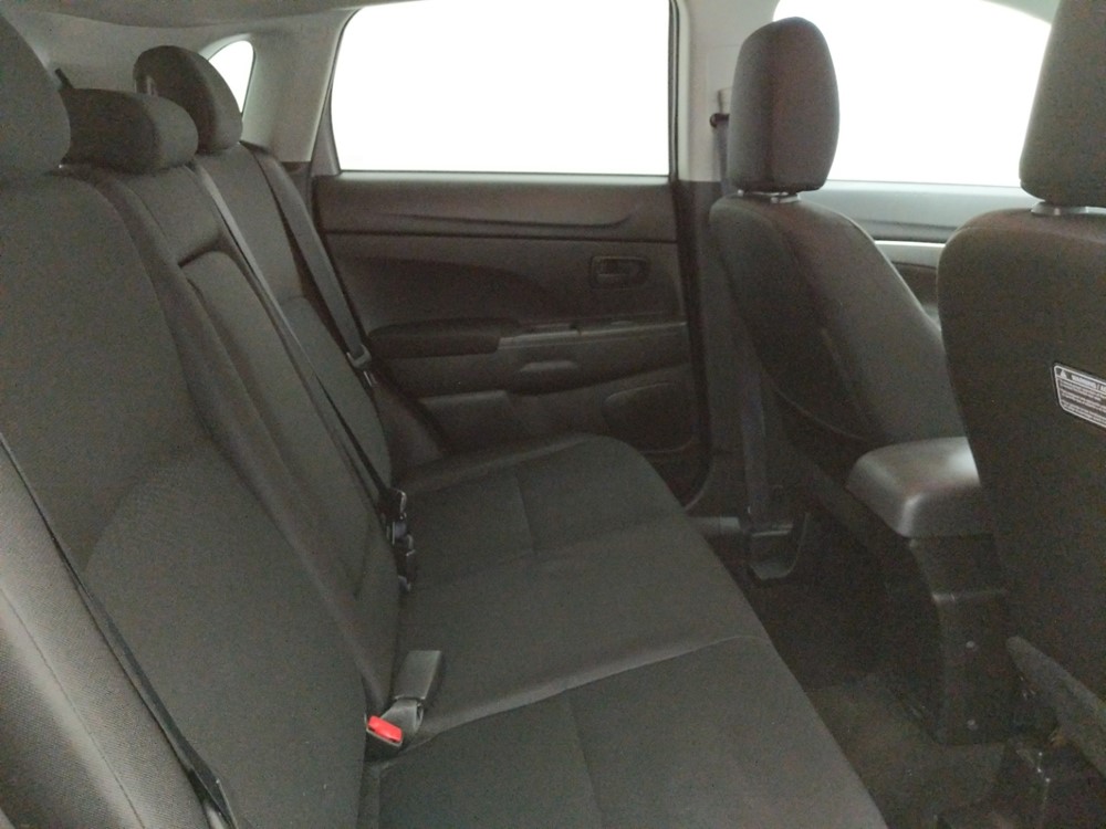2015 Mitsubishi Outlander - Passenger Rear Seat