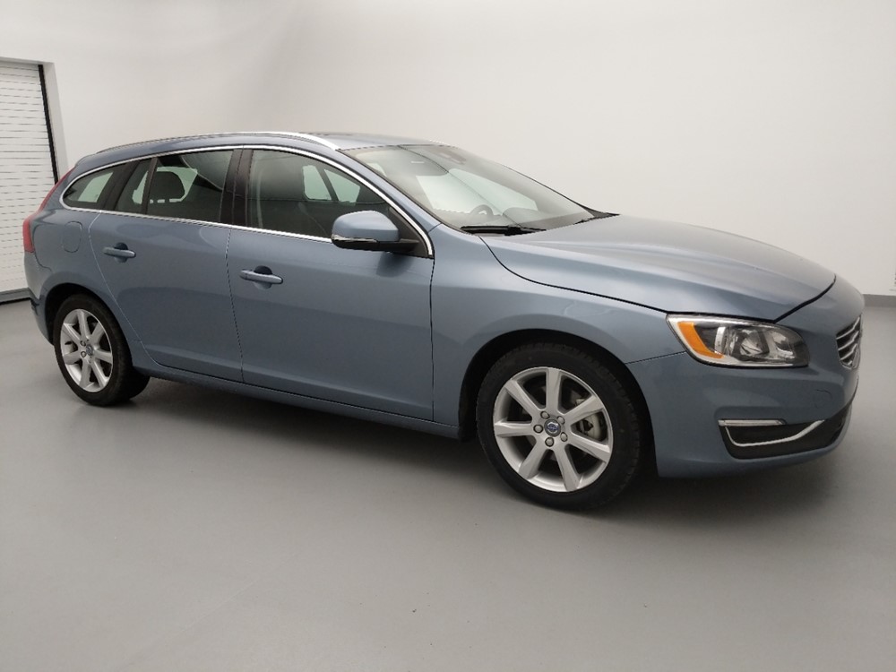 2017 Volvo V60 - Passenger Front Side