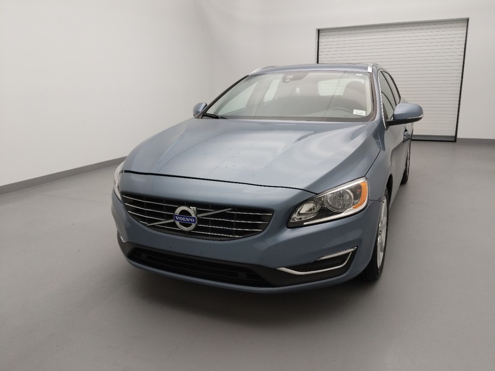 2017 Volvo V60 - Driver Front Hood
