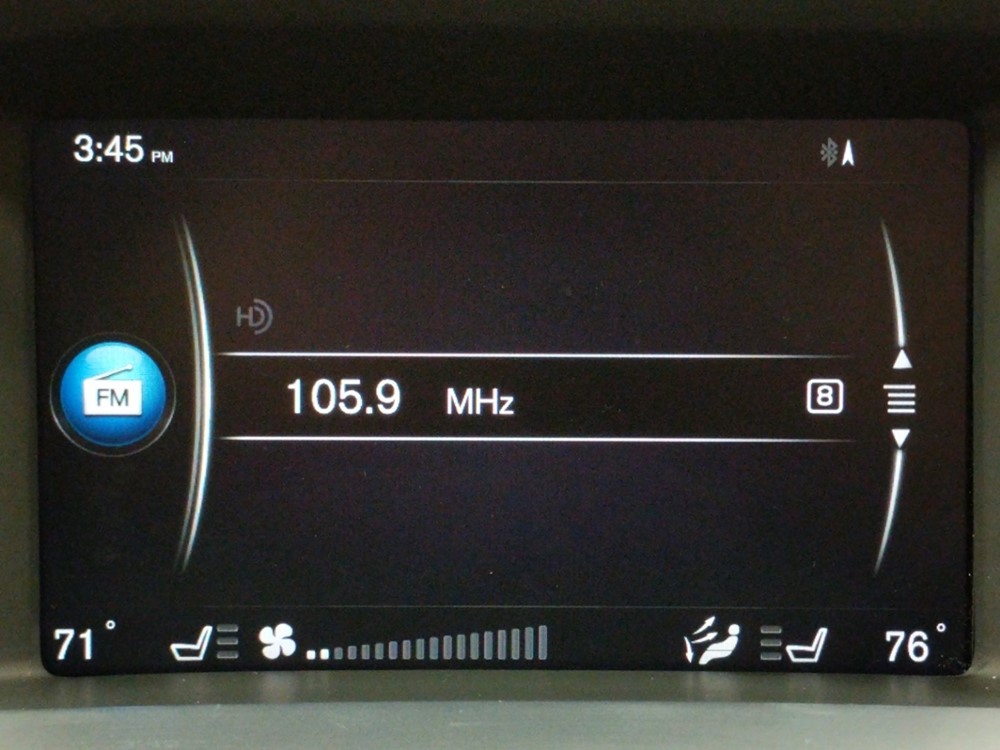 2017 Volvo V60 - Stereo Package