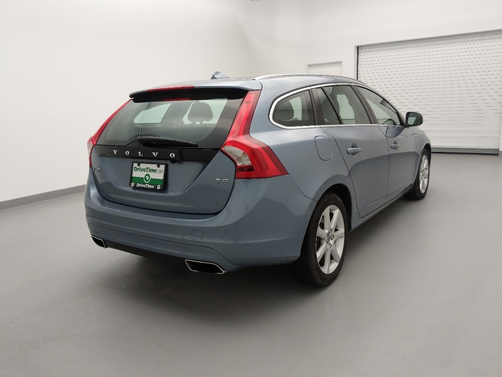 2017 Volvo V60 - Passenger Rear Bumper