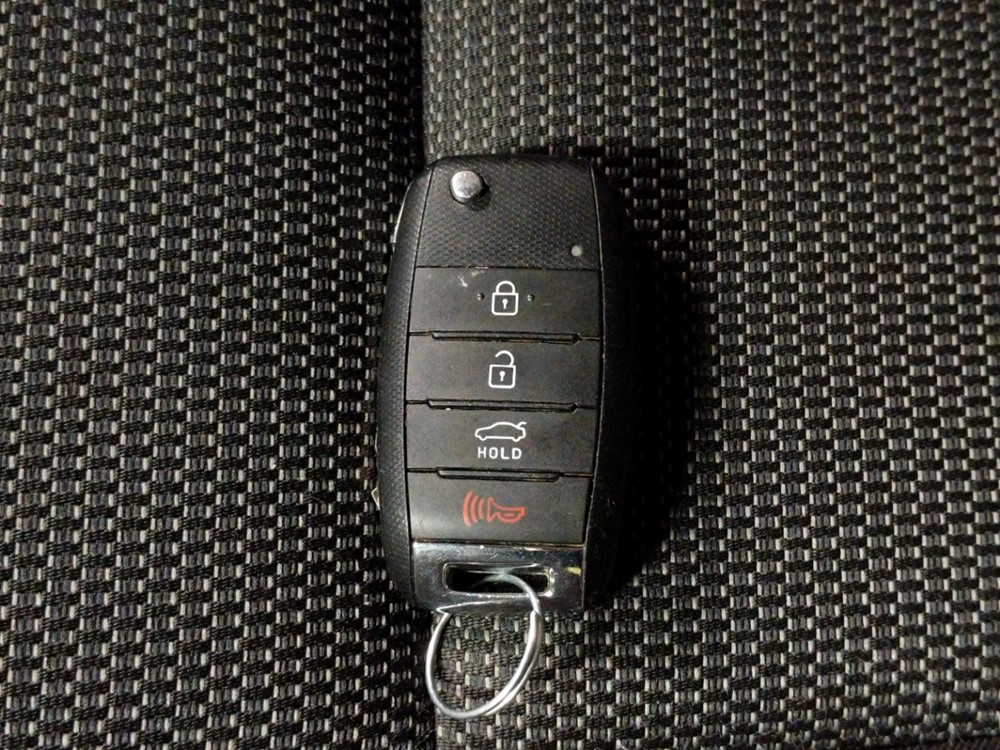 2017 Kia Forte - Keys