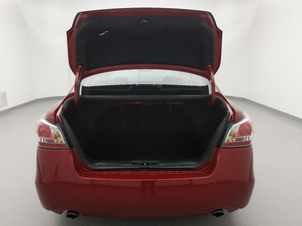 2015 Nissan Altima - Trunk