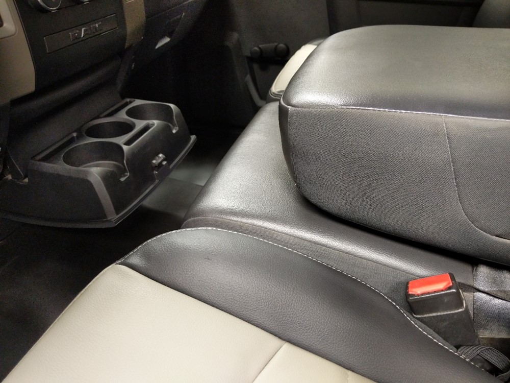 2009 Dodge Ram 1500 - Center Console/Cup Holders