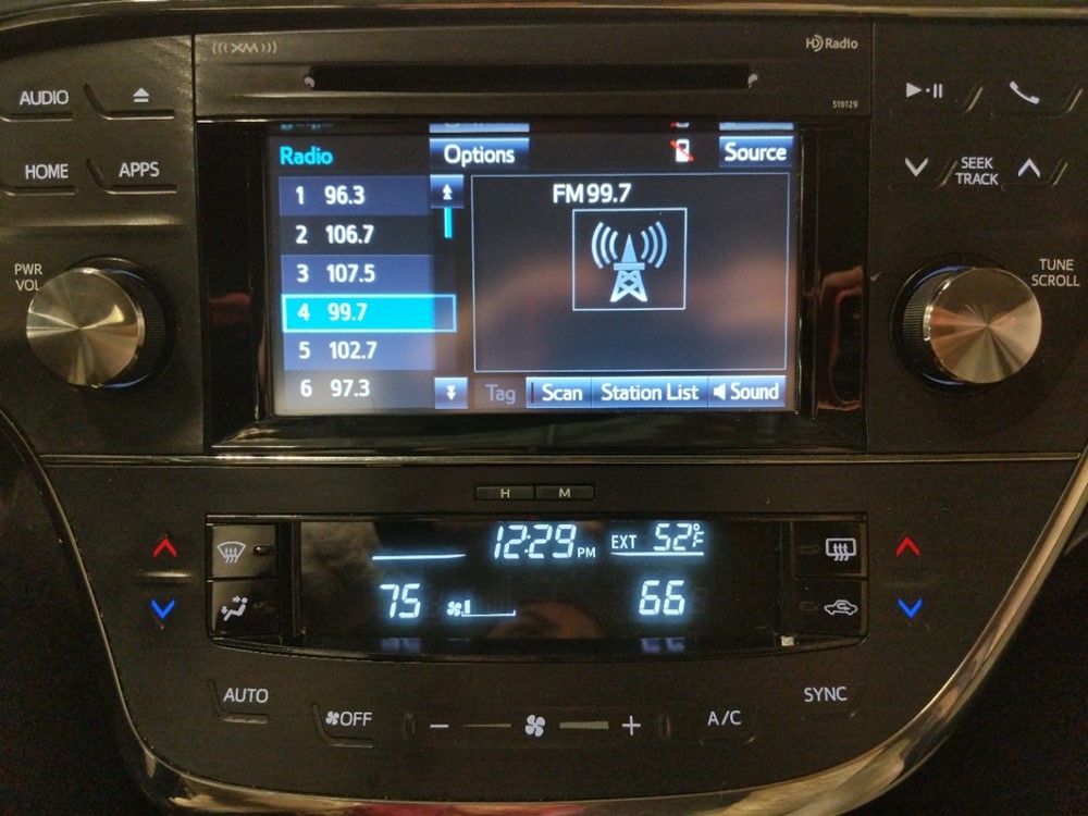 2016 Toyota Avalon - Stereo Package