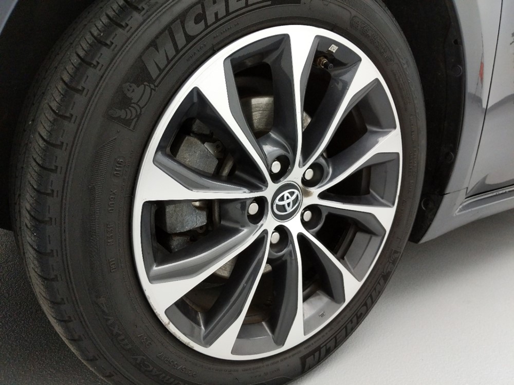 2016 Toyota Avalon - Wheel