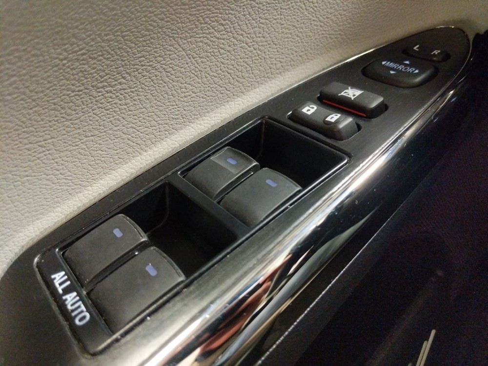 2016 Toyota Avalon - Driver Power Windows/Lock Control