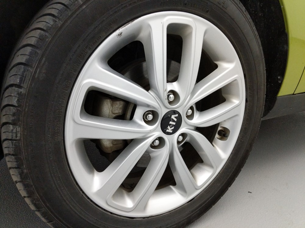 2017 Kia Soul - Wheel