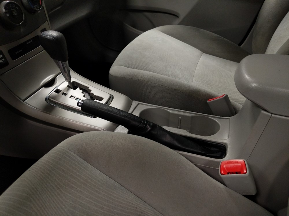 2013 Toyota Corolla - Center Console/Cup Holders