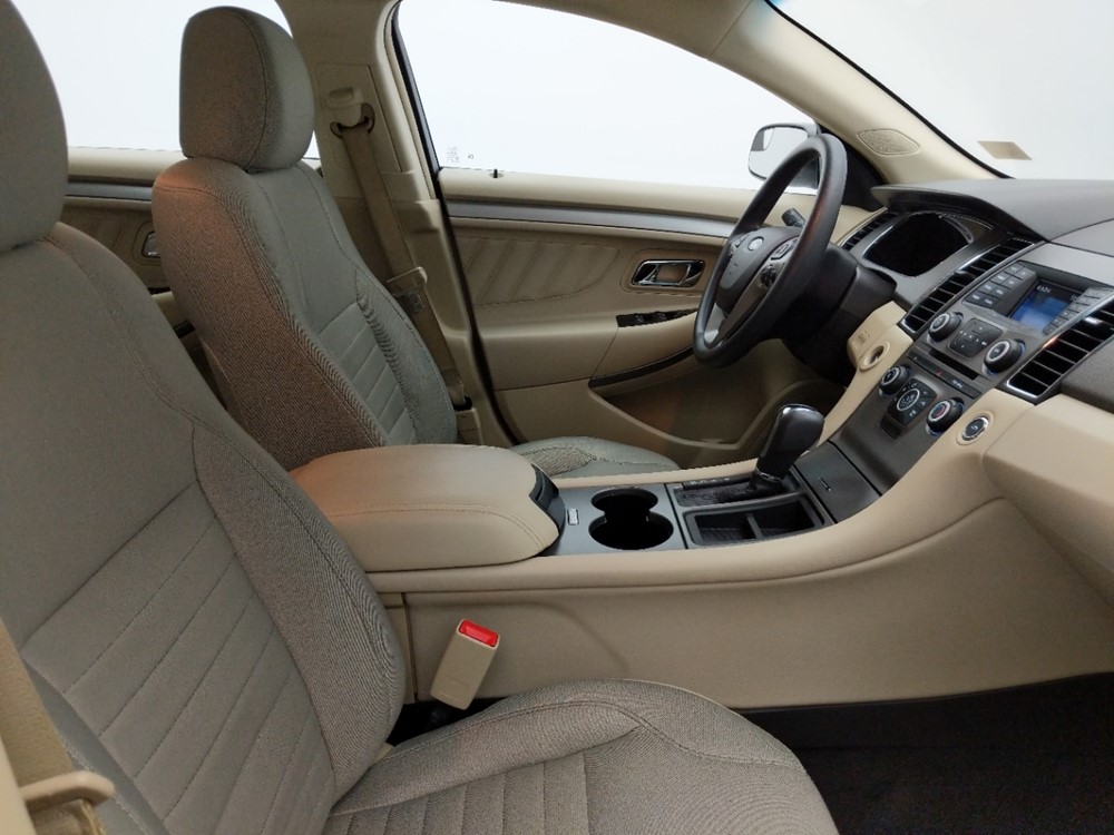 2015 Ford Taurus - Passenger Front Seat