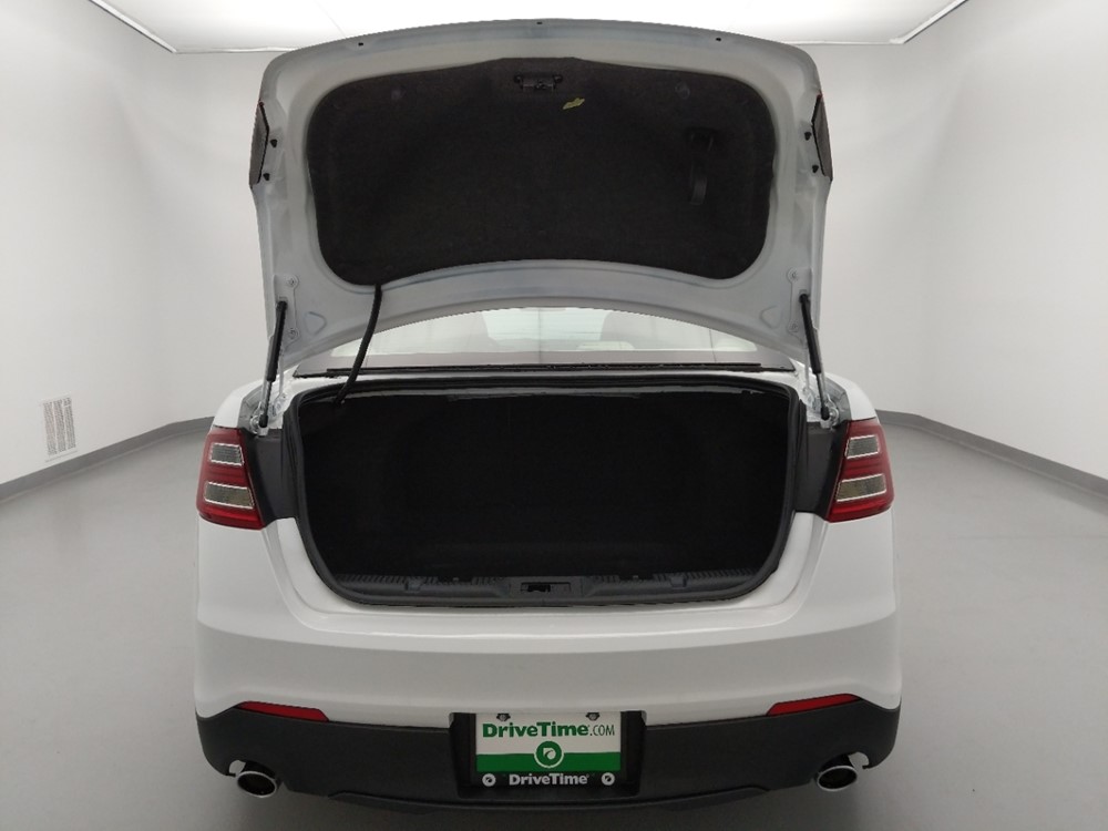 2015 Ford Taurus - Trunk