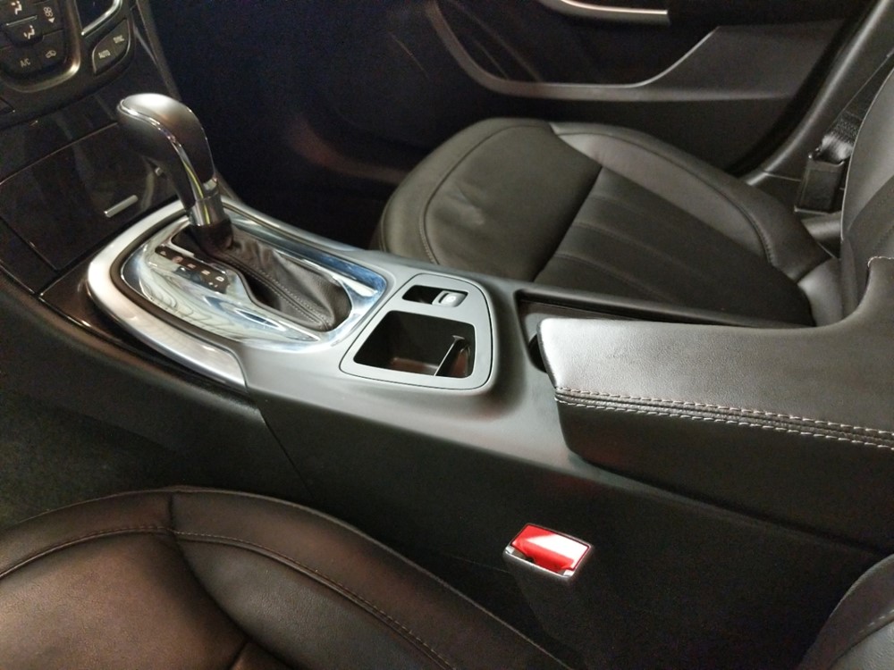 2016 Buick Regal - Center Console/Cup Holders