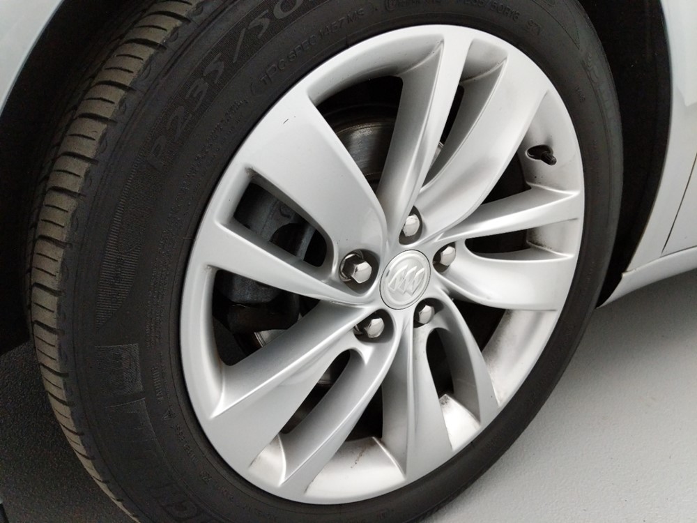 2016 Buick Regal - Wheel