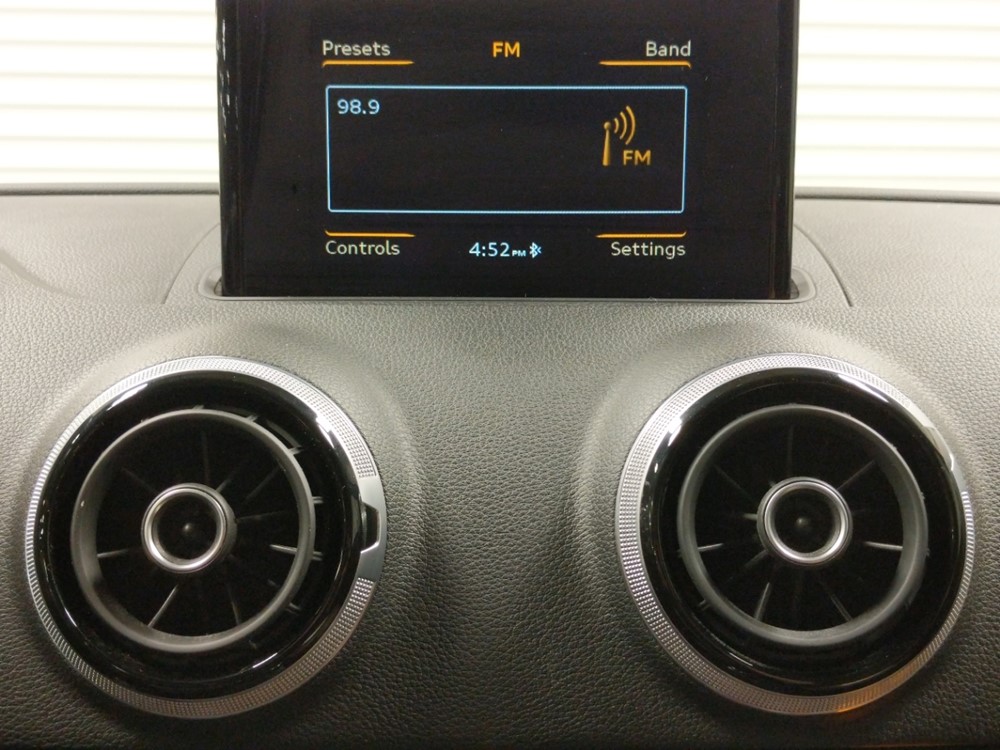2016 Audi A3 - Stereo Package