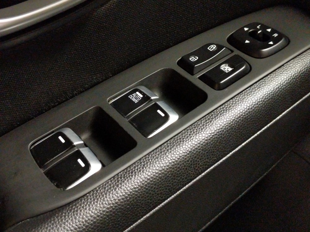 2017 Kia Soul - Driver Power Windows/Lock Control