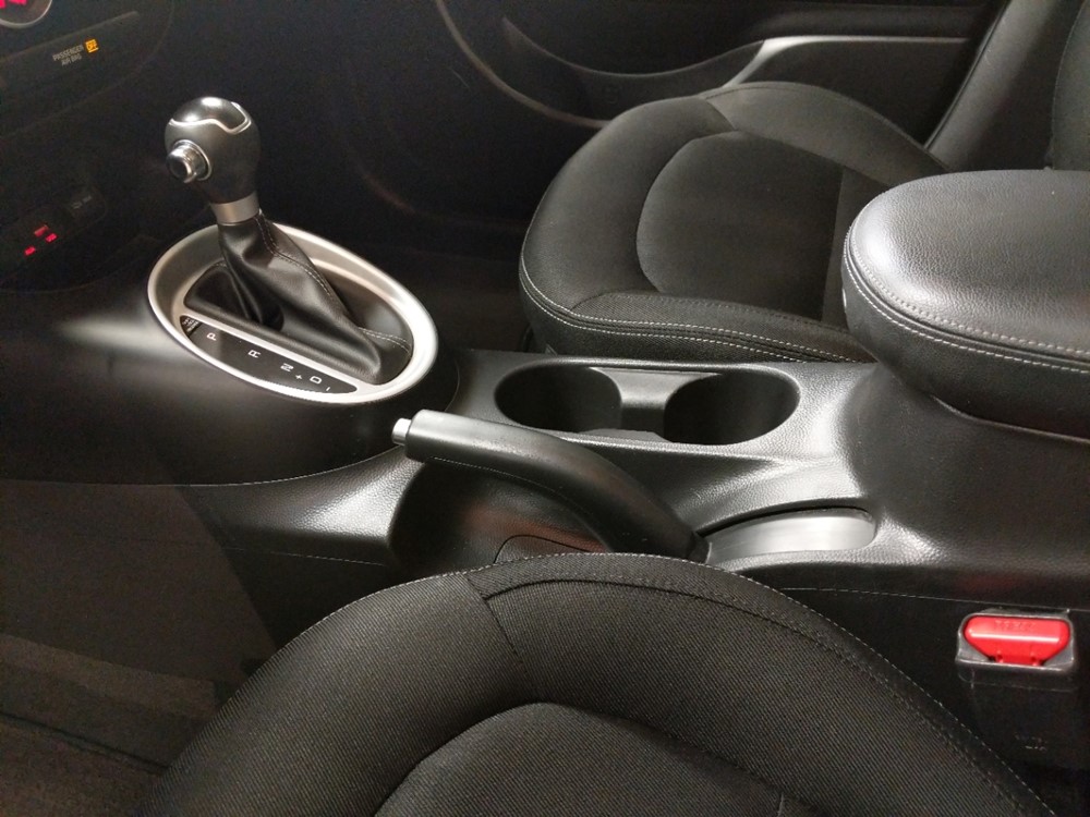2017 Kia Soul - Center Console/Cup Holders
