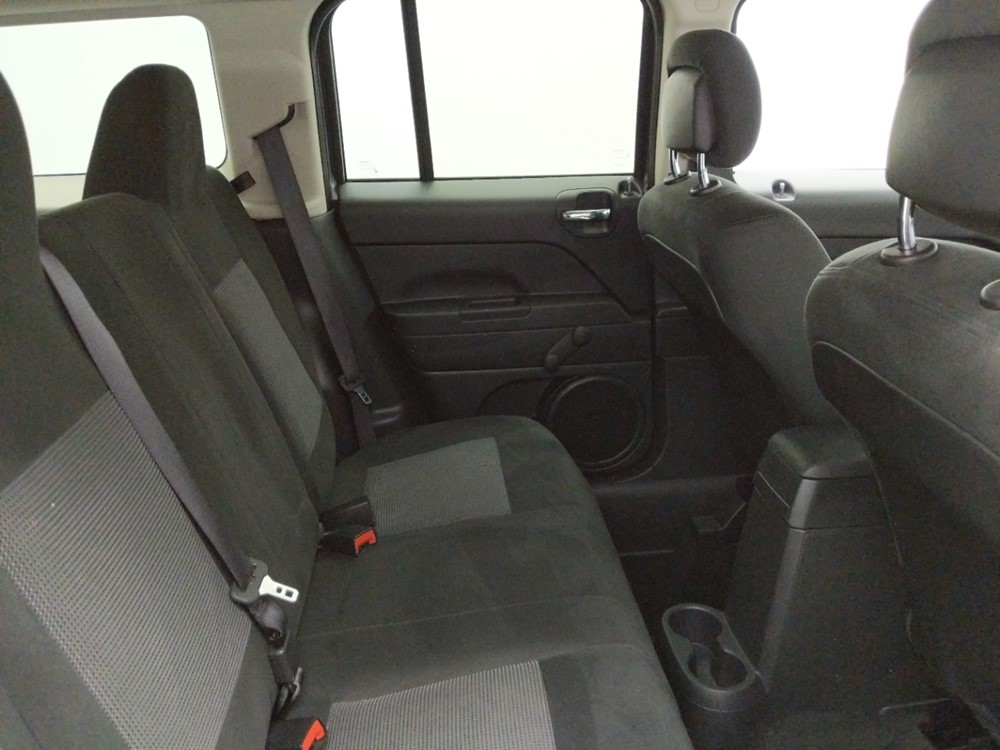 2016 Jeep Patriot - Passenger Rear Seat