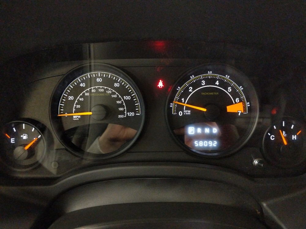 2016 Jeep Patriot - Odometer Close Up