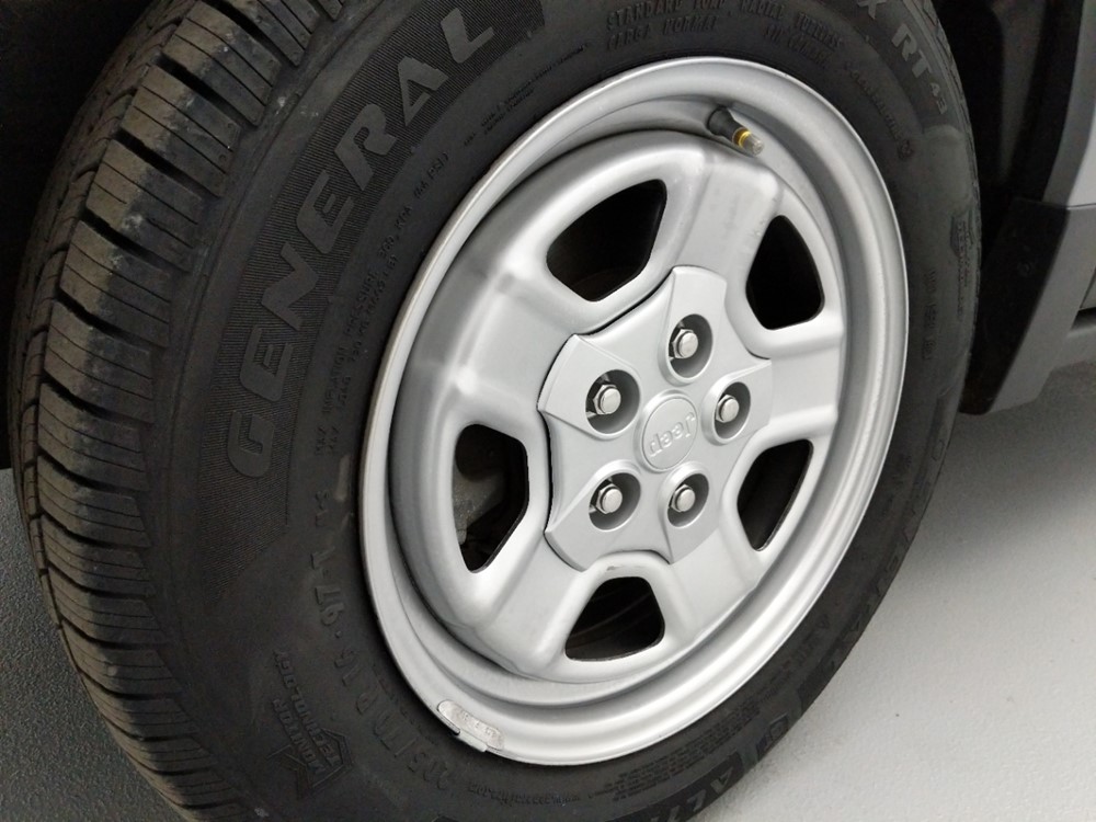 2016 Jeep Patriot - Wheel