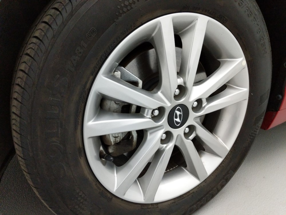 2017 Hyundai Sonata - Wheel