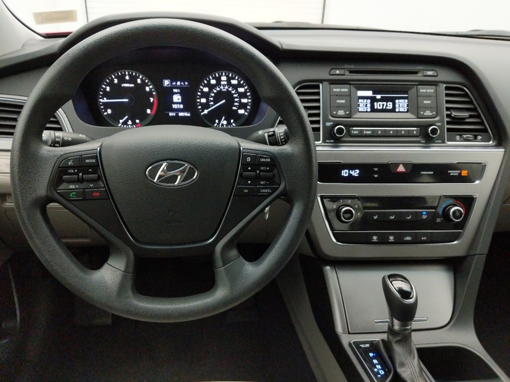 2017 Hyundai Sonata - Driver Dash