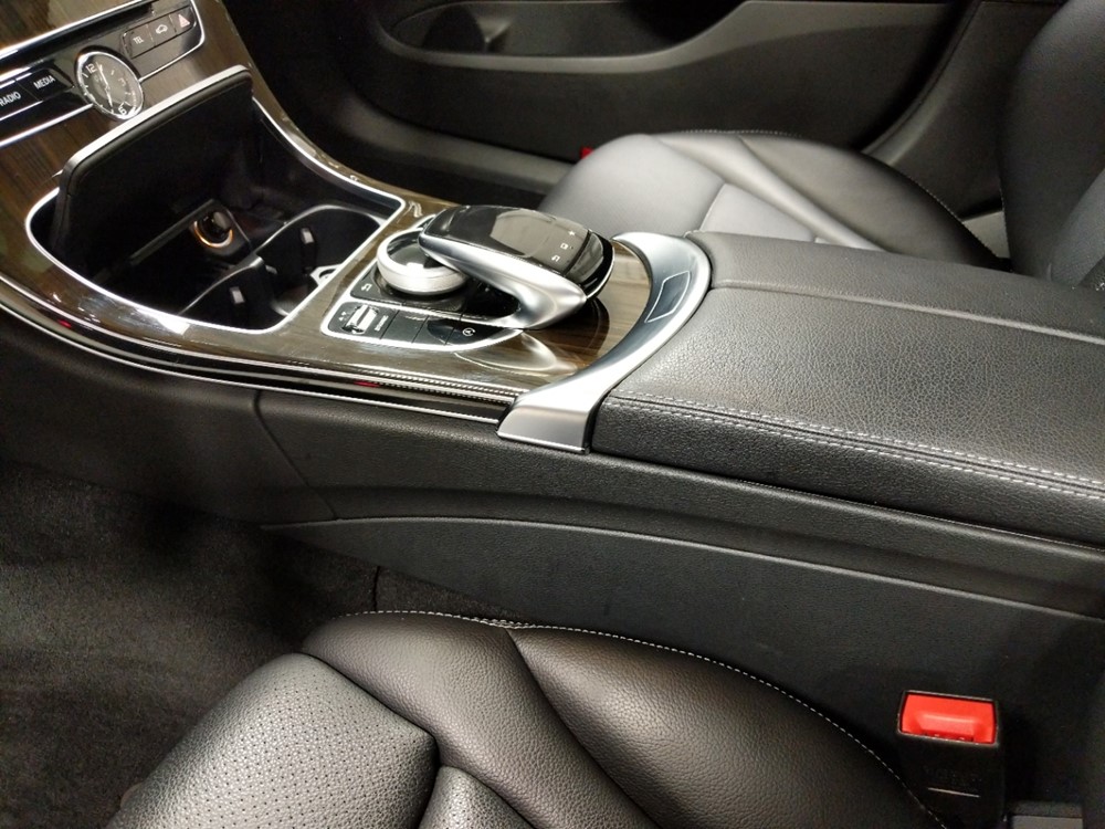 2016 Mercedes-Benz C300 - Center Console/Cup Holders