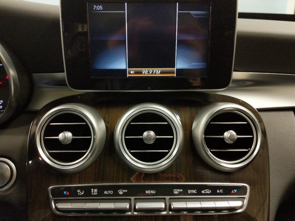 2016 Mercedes-Benz C300 - Stereo Package