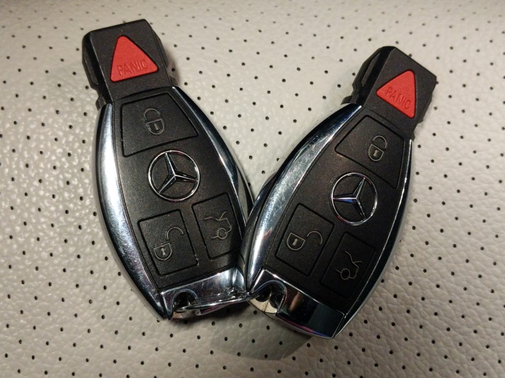 2016 Mercedes-Benz C300 - Keys