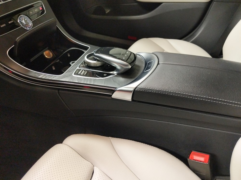 2016 Mercedes-Benz C300 - Center Console/Cup Holders