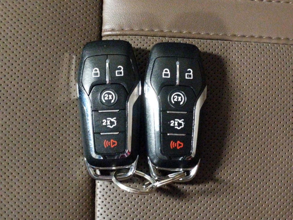 2016 Lincoln MKZ - Keys