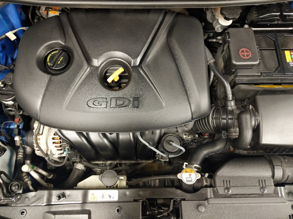 2017 Hyundai Elantra - Engine