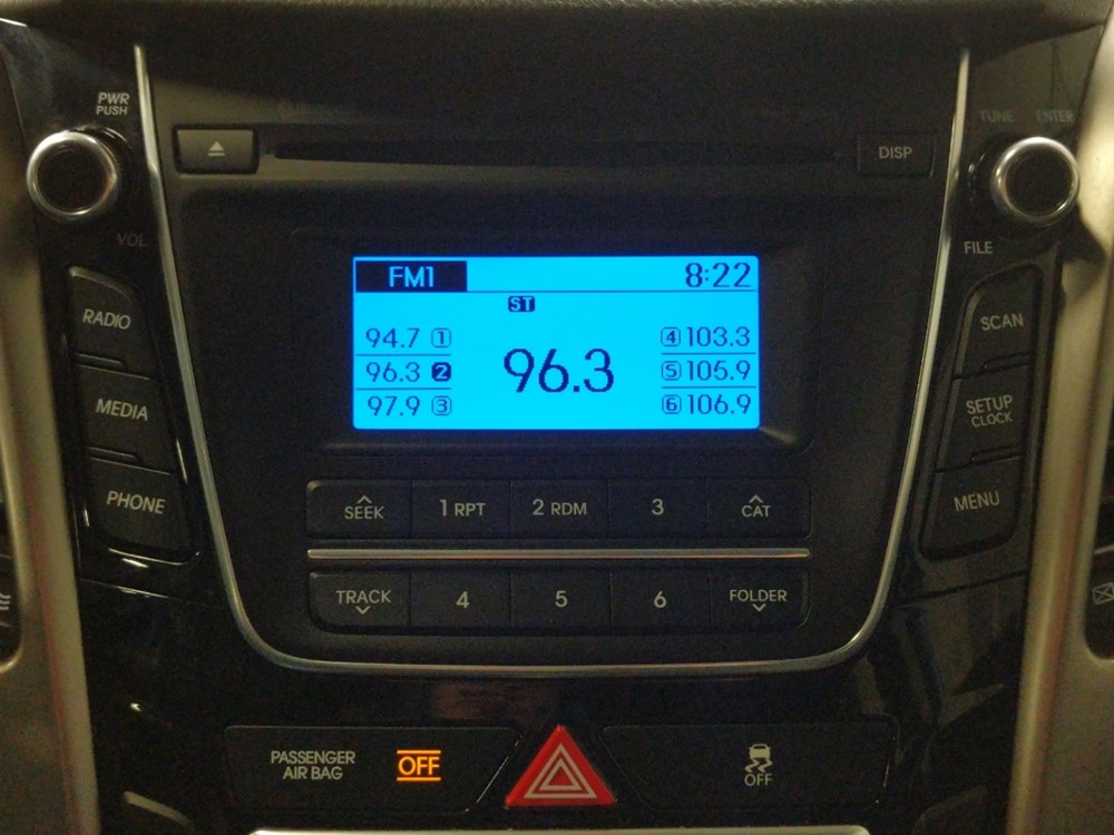 2017 Hyundai Elantra - Stereo Package