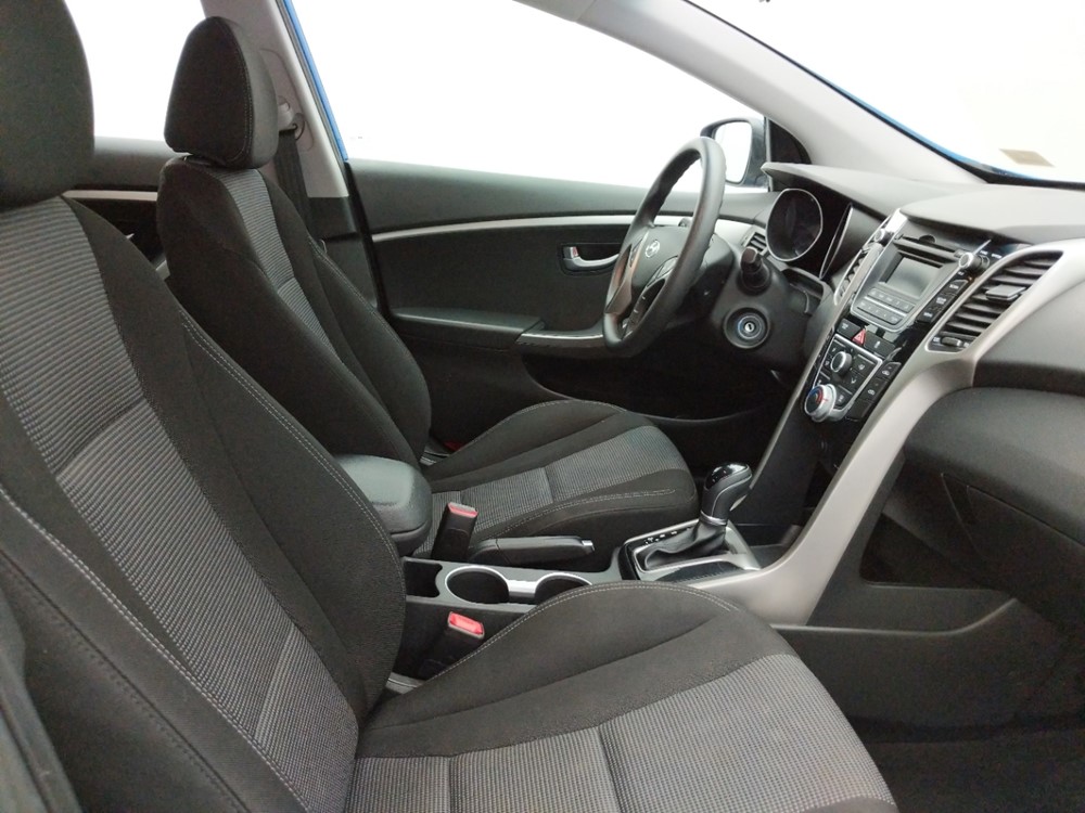2017 Hyundai Elantra - Passenger Front Seat